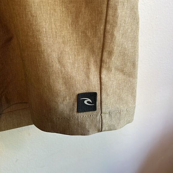 EXCELLENT CONDITION MEN’S RIPCURL BOARDWALK SURFER’S WALKSHORT SIZE 33 - Picture 7 of 11